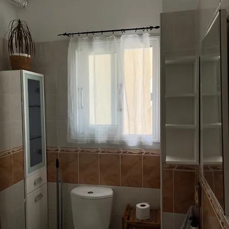 In Residential Complex With Pool Klorakas